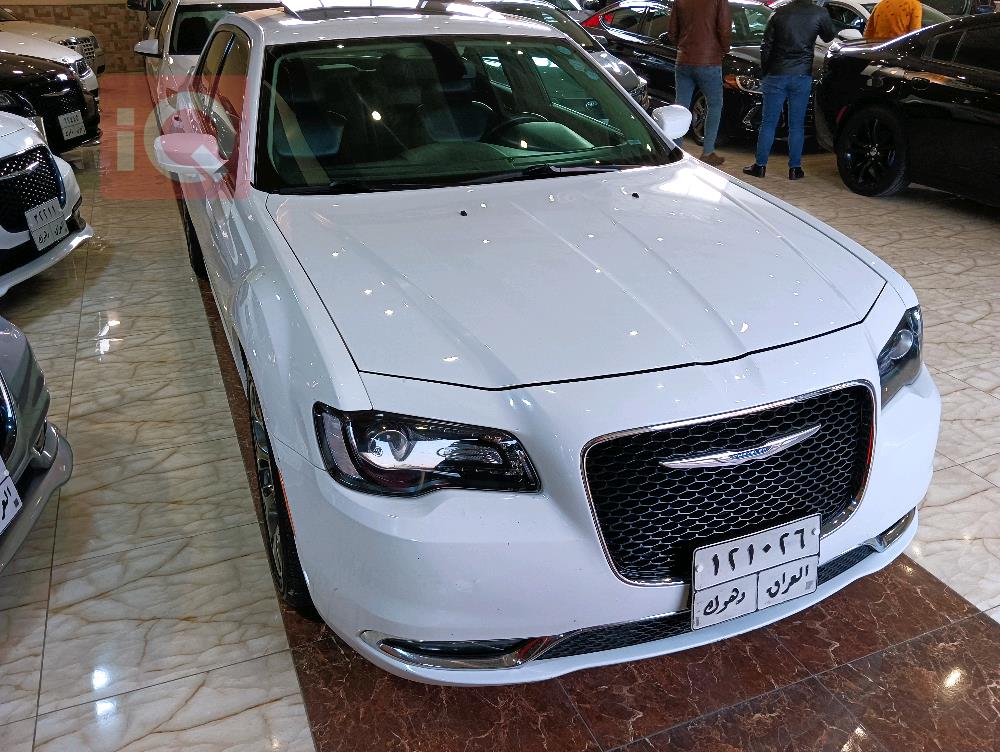 كرايسلر 300
